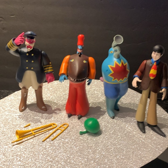 McFarland Toys 1999 The BEATLES Yellow Submarine figures - Picture 4 of 7